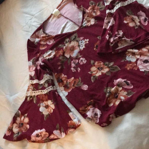 Blouse - Picture 3 of 3